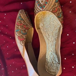Pakistani shoes mehndi khussas